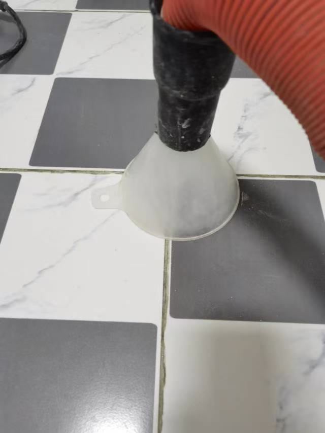 邦泰华府公馆砂灰层吸水