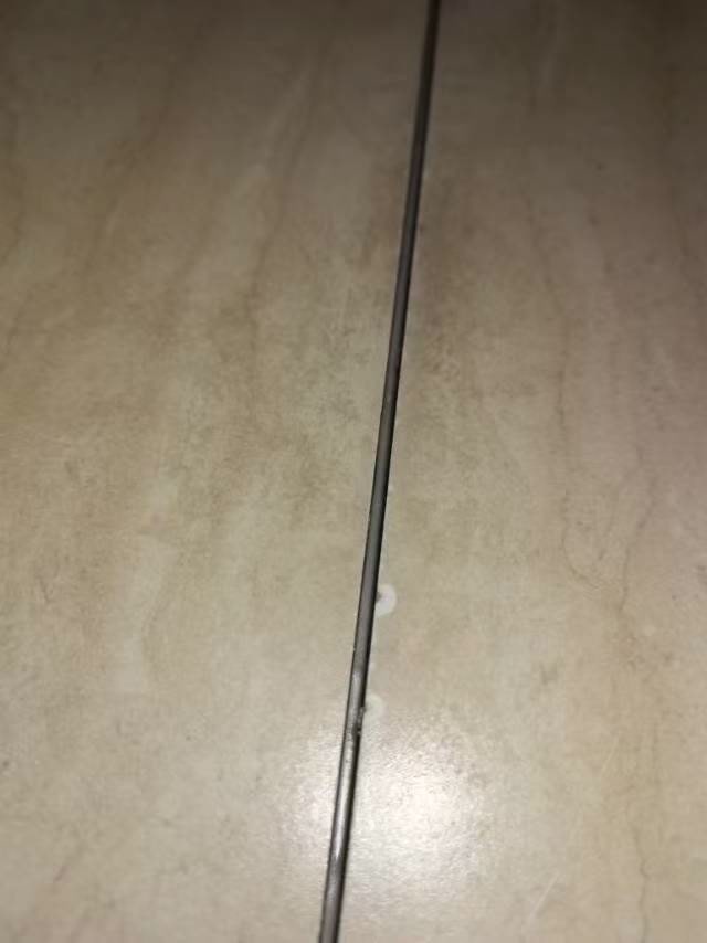 滨江彼岸5栋重新填缝