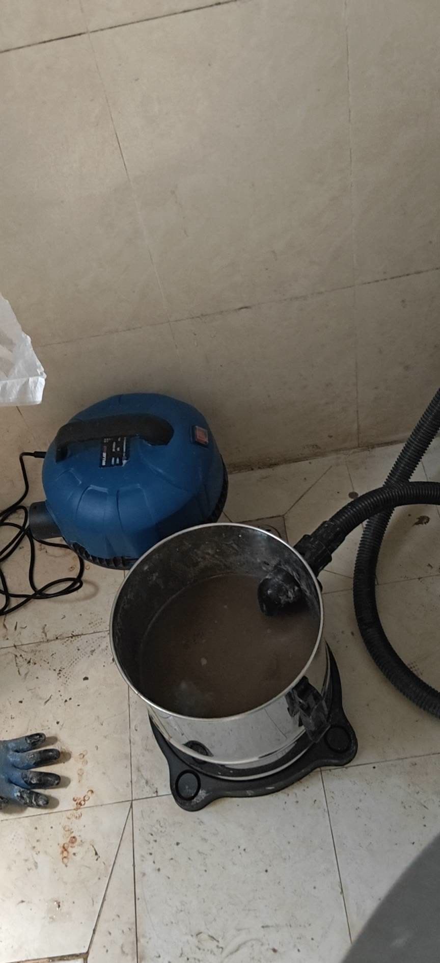 东立国际广场:基层抽水设备与积水记录