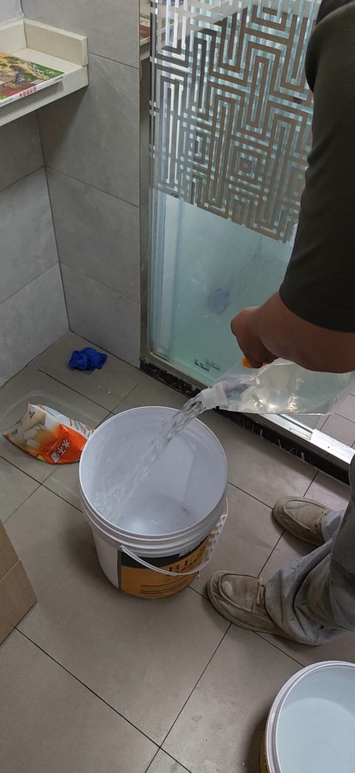 锦绣花城北区：地面防水施工
