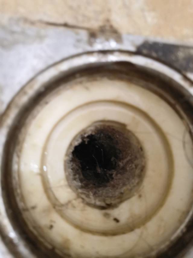 复地雍湖滩地漏内部检查