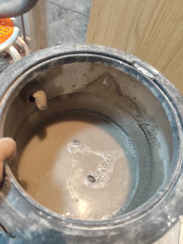 金地悦澜道砂灰层积水记录