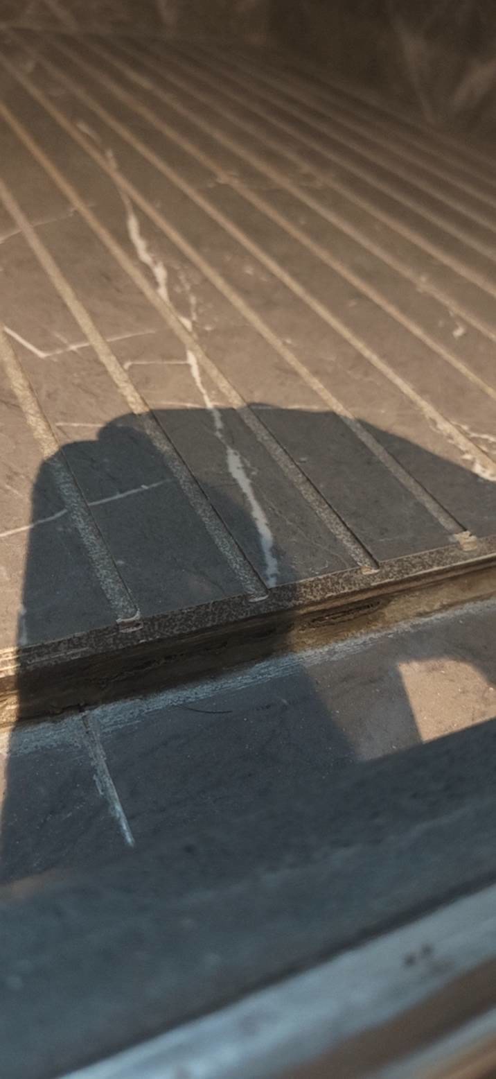 万科璟南堂北区瓷砖缝开裂空鼓