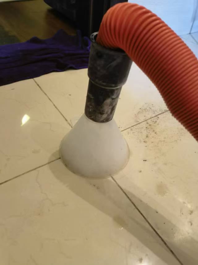 万科五龙山翡翠郡砂灰层吸水