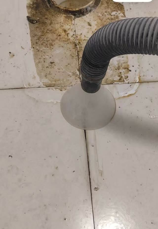 望江锦苑砂灰层抽排积水