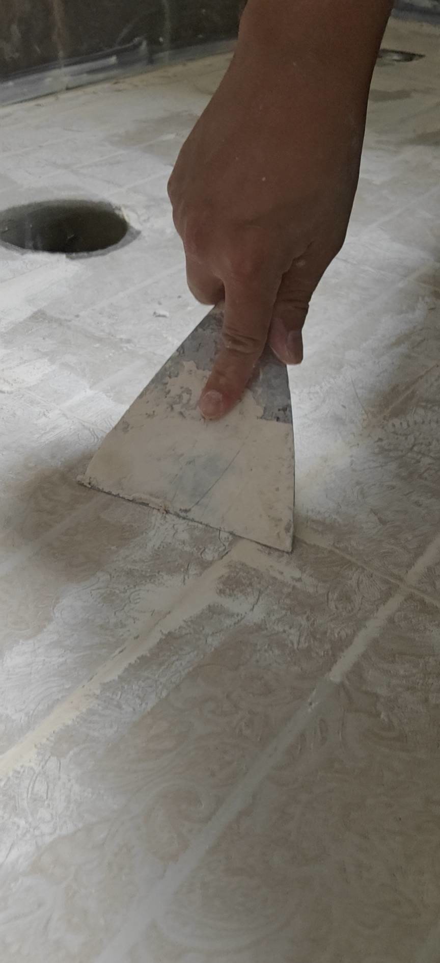 大庆蜀苑：环氧彩砂填缝施工