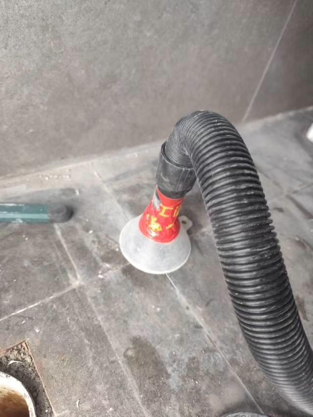 新里桃溪砂灰层抽排积水